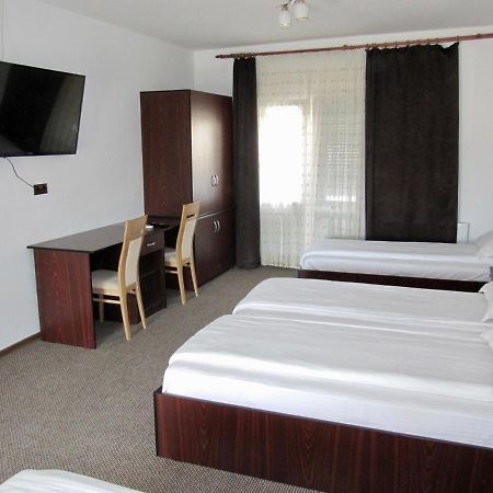 G.Eag - Premium Apartment Oradea Extérieur photo