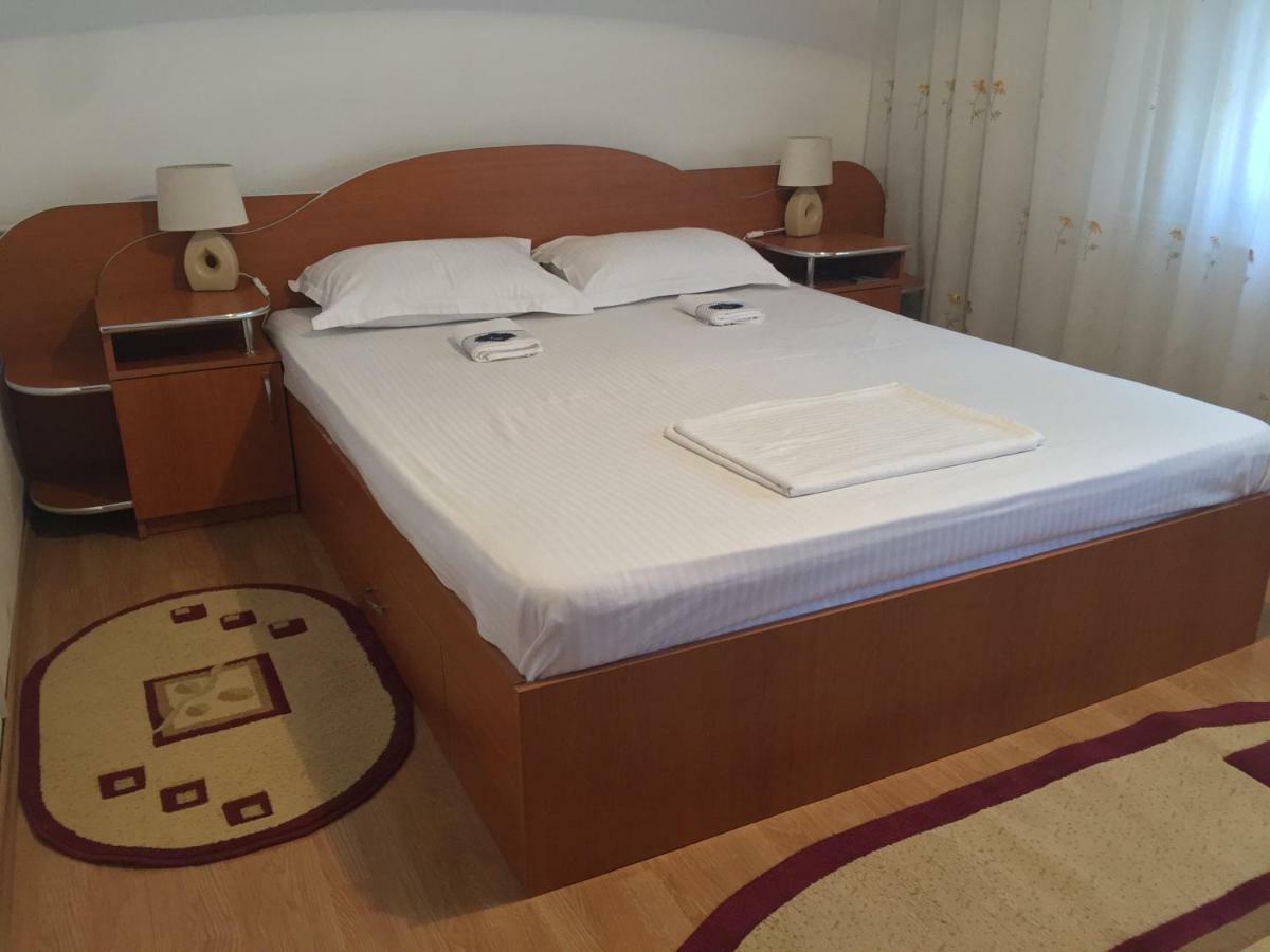 G.Eag - Premium Apartment Oradea Extérieur photo