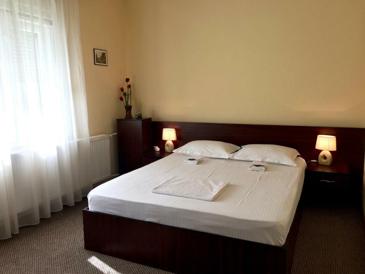 G.Eag - Premium Apartment Oradea Extérieur photo