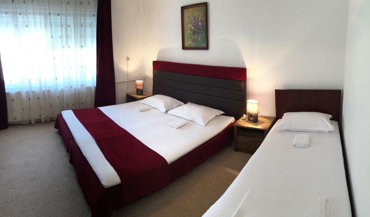 G.Eag - Premium Apartment Oradea Extérieur photo