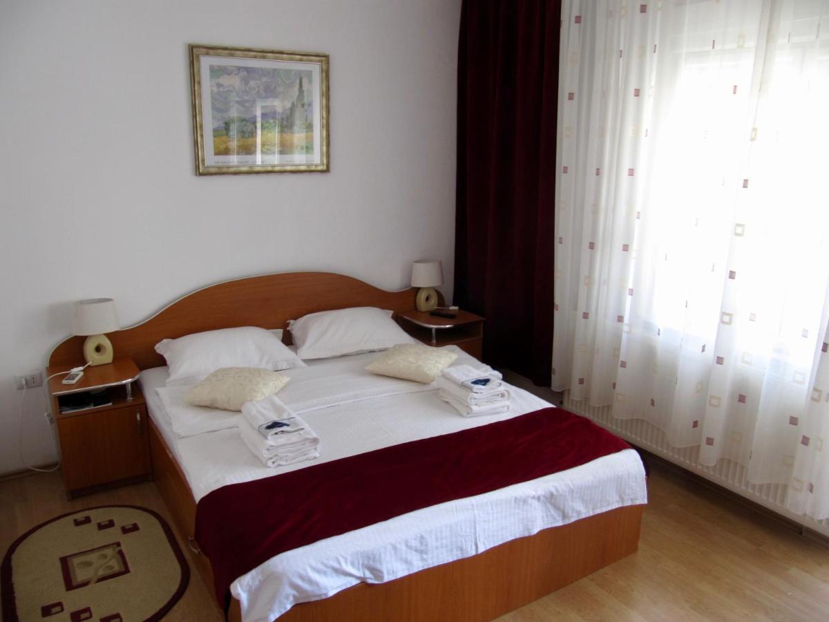 G.Eag - Premium Apartment Oradea Extérieur photo