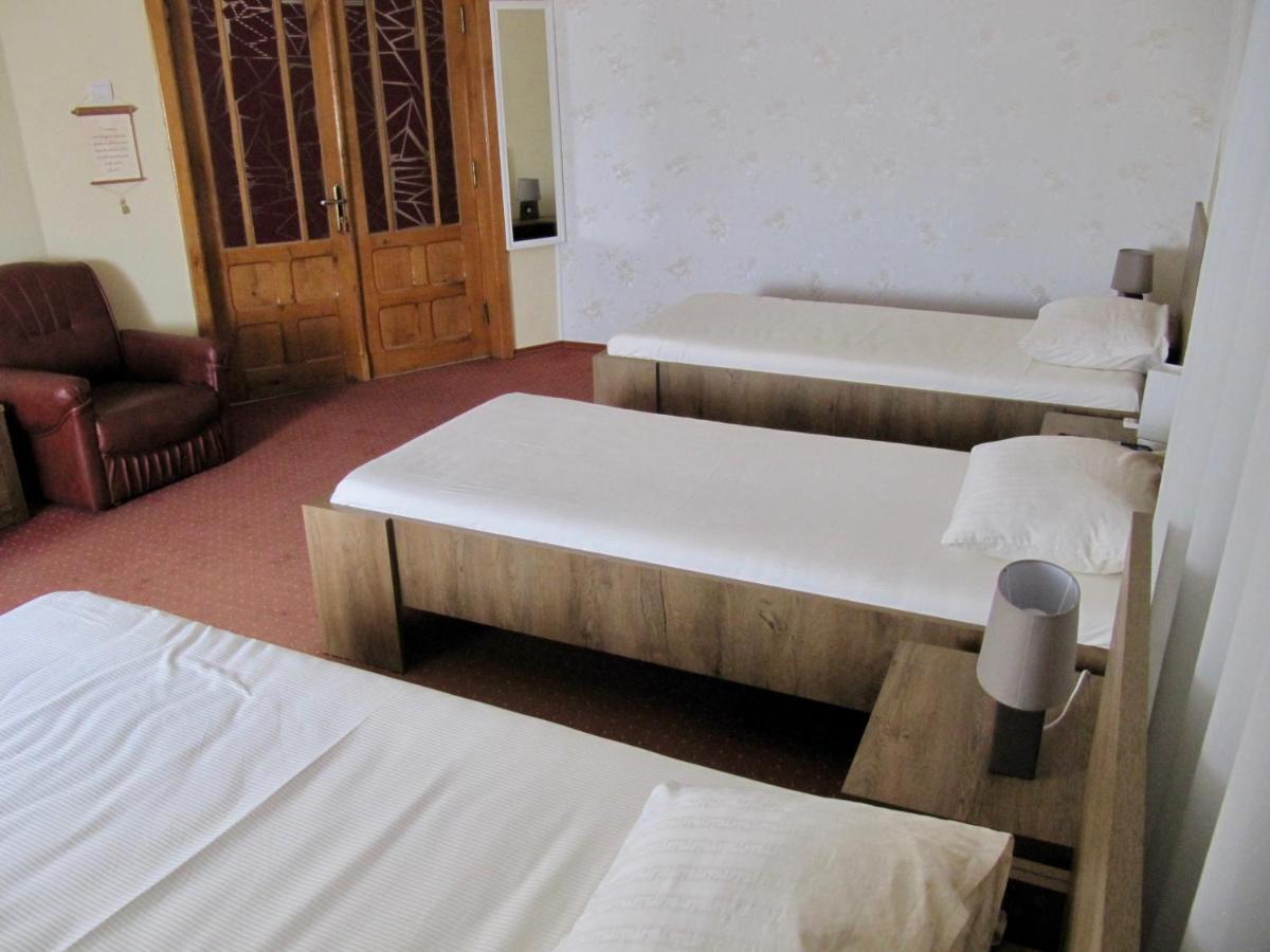 G.Eag - Premium Apartment Oradea Extérieur photo